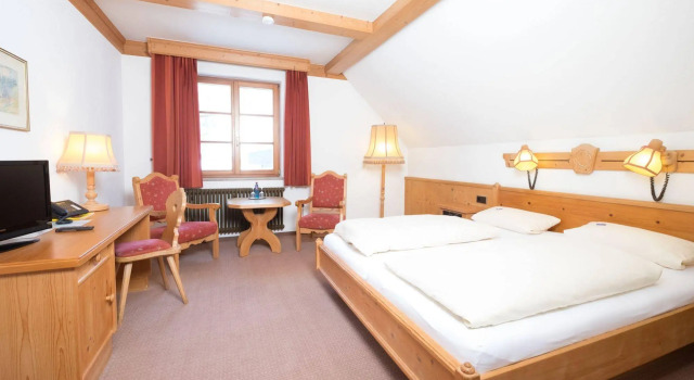 Hotel zum Ochsen, Varaa Hotelli Furtwangen Black Forest