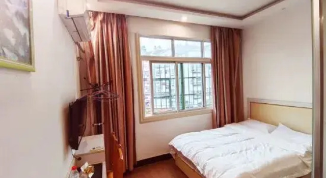Fenghuang Ancient Town Runlong Boutique Homestay (Ancient Town Branch), Rezervovat Boutique Hotel Hotely v Feng-chuang s parkováním, Parkování