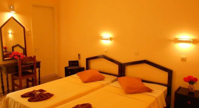 Good Heart, Prenota Hotel Tolo 