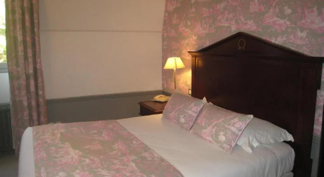 Номер Standard Logis Hôtel Les Maréchaux