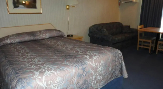 Номер Executive Perfect Inns & Suites