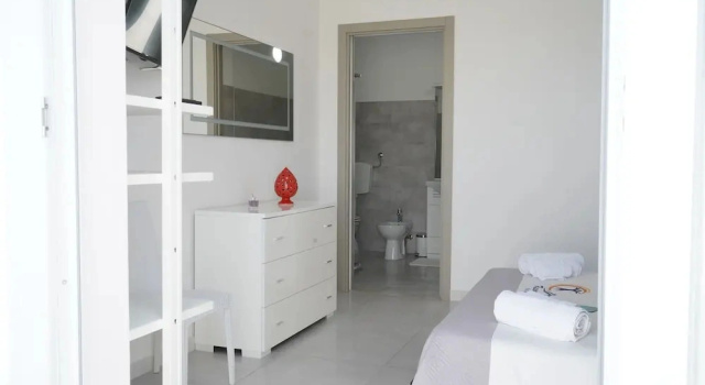Номер Comfort VILLA LEONARDO SAN FOCA - Room, Pool & Restaurant