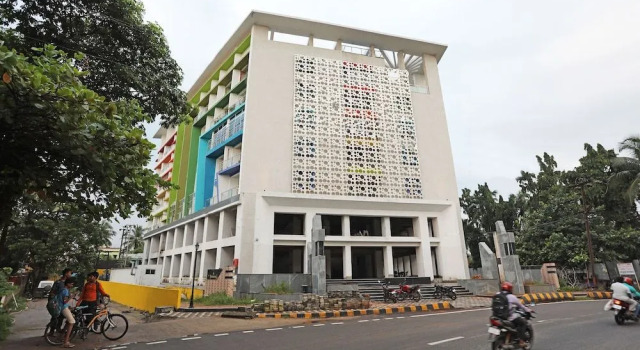 Oyo 17435 the Pinnacle Home Stay, Varaa Hotelli Hotellit Bhubaneswar aamiaisella, Aamiainen
