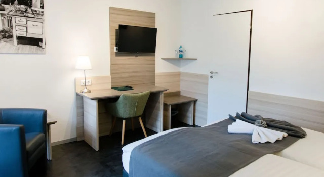 Номер Comfort Friesen Hotel