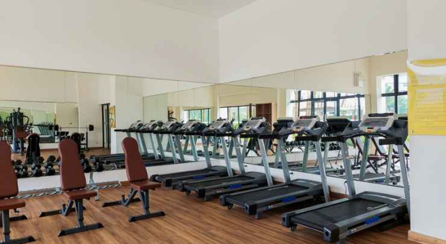 Minimalist and Comfy Studio at Sky House BSD Apartment By Travelio
