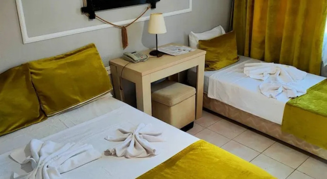 Трёхместный номер Standard с балконом и с видом на сад Side Erenler Hotel