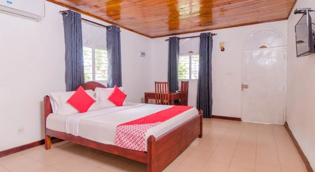 OYO 385 Sanri Villa Negombo