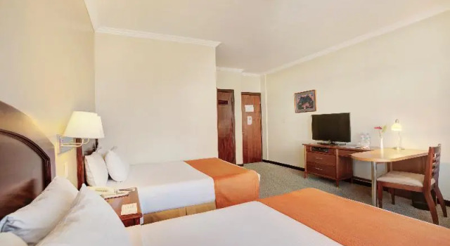 Superior- dobbelt værelse med altan Hotel Quito
