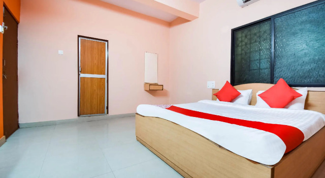 OYO Flagship 69814 Hotel Chandani