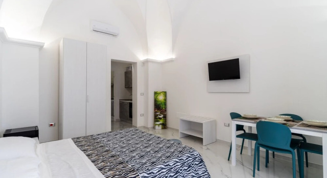 3560 Le Suite di Chiara -orchidee by Barbarhouse, Buchen Sie Ferienwohnung Porto Cesareo Porto Cesareo