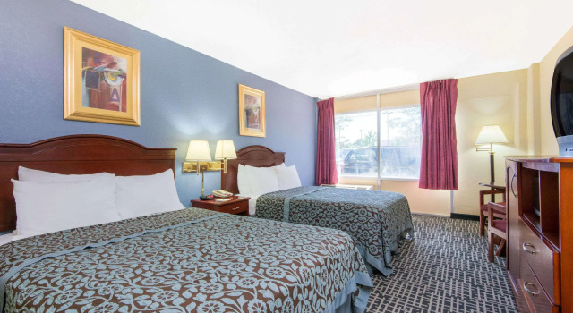 Blue Way Inn & Suites Wichita East, Prenota Hotel Hotel a Kansas con parcheggio, Parcheggio