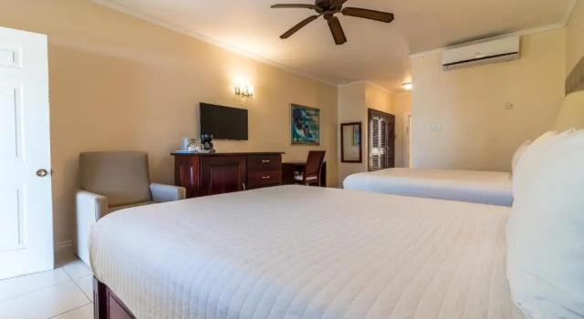 Номер Deluxe Travellers Beach Resort