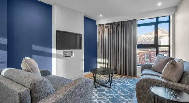 Люкс c 1 комнатой Roomzzz Leeds City
