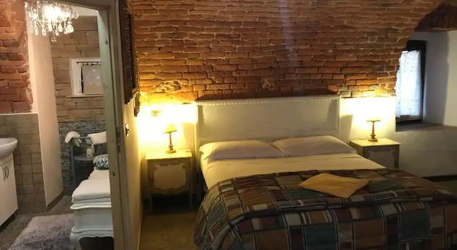 Camera Suite In Ambiente Del 700, Rezervovat Hotel Cossato Piemont