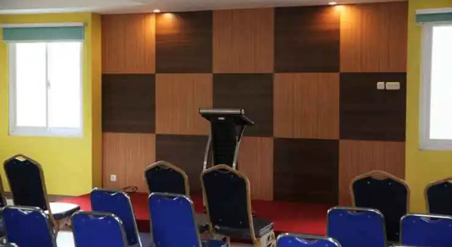 Hotel Harvani, Rezervovat Hotel Hotely v Palembang s parkováním, Parkování