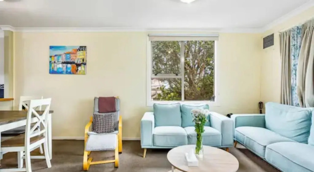Апартаменты Lovely 2-Bedroom Apartment with Free Parking