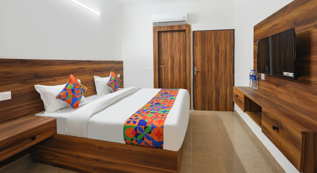 Номер Deluxe Fabhotel Sky Sector 76