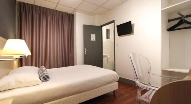 Номер Comfort Hôtel Vol de Nuit Toulouse Purpan
