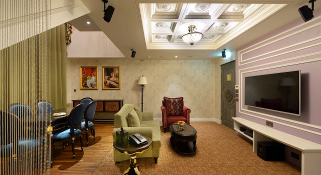 Номер Executive Golden Tulip RS Boutique Hotel-Tainan