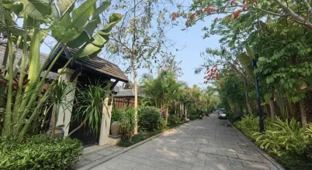 Holiday inn Tai Lai La