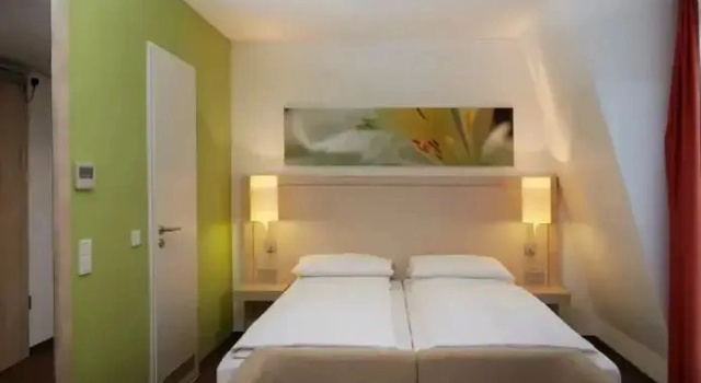 Номер Superior с видом на город H+ Hotel München