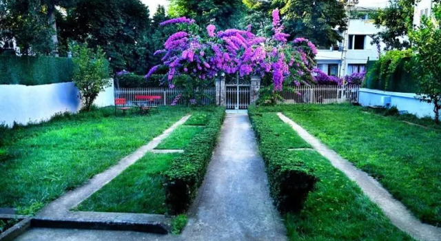 Вилла Rasim Bey Mansion, Detached House and Studio House
