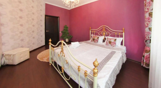 Apartments on 66 Alisher Navoi Street, Prenota Appartamento Hotel a Almaty con parcheggio, Parcheggio