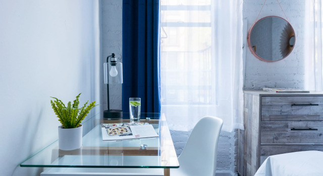 83-2fe UES Central Park Newly Furnished Studio