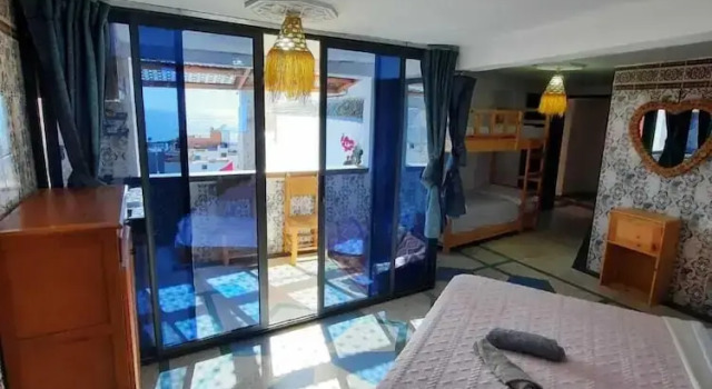Студия Habibi Hostel