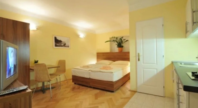 U Zlate Podkovy Apartments, Забронировать Апартаменты/квартира Отели Праги с парковкой, рядом с Театр Svanda, Парковка