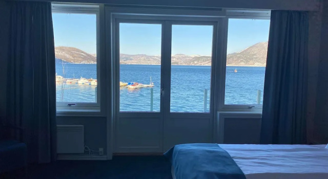 Люкс с видом на воду Rognan Hotel