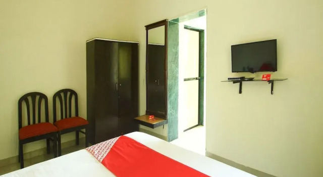 Shivaji Palace By Oyo Rooms