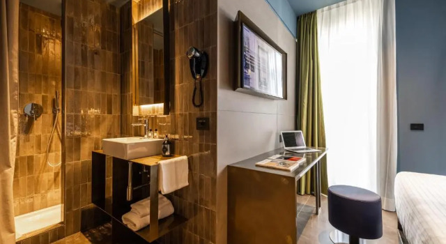 Четырёхместный номер с красивым видом из окна Отель HD8 Hotel Milano