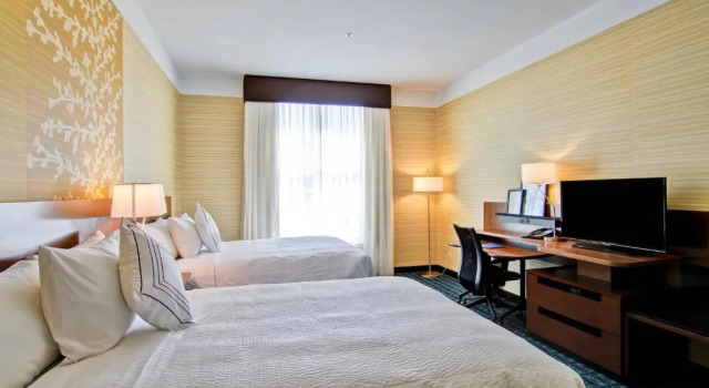 Четырёхместный номер Standard Fairfield Inn & Suites by Marriott Kamloops