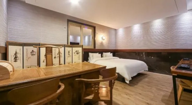 Süit Motel 123