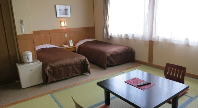 Minamiya 山とねこと遊ぶ宿 みなみ家, Prenota Hotel Hotel a Koshinetsu con parcheggio, Parcheggio