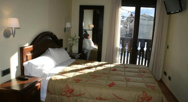 Апартаменты с 2 комнатами Apartamentos Les Picardes