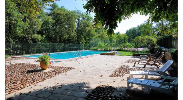 Standardowy rodzinny pokój Logis Hôtels Domaine du Châtelard