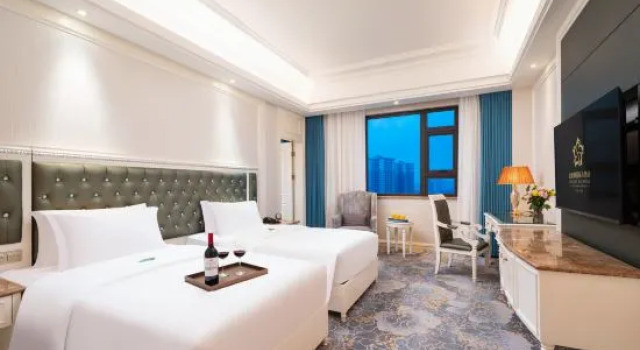 Люкс Golden Bauhinia International Hotel
