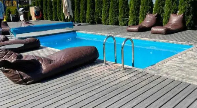 Vaivorykštės 9B-2, Kunigiškės, Boek Appartement Hotels in Klaipėda met zwembad, Zwembad