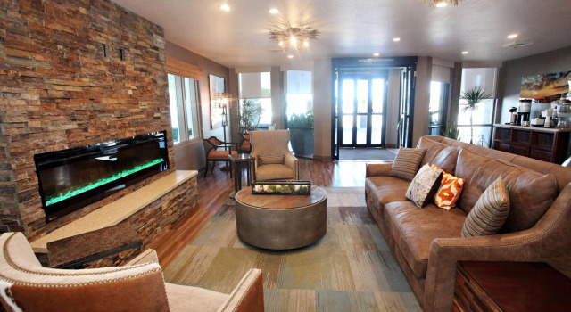 Best Western PLUS CottonTree Inn, Rezerwuj Hotel Hotele w Idaho z parkingiem, Parking