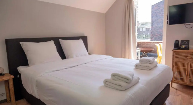Номер Standard HOLT Hotel