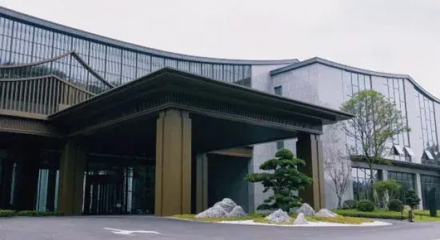 Hongzhushan Hotel, Book Hotel Hotels in Leshan with a Pool, Swimming Pool