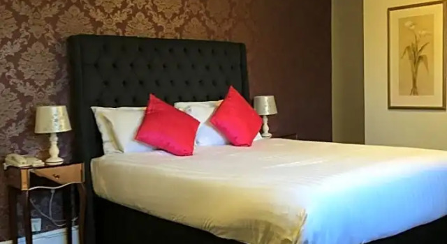 Номер Standard Risley Hall Hotel