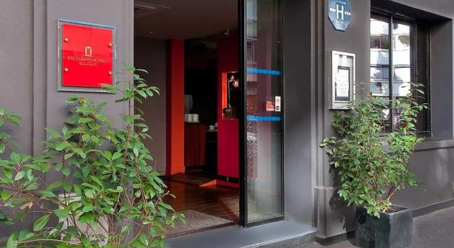 Кровать в общем номере Greet By Accor Boulogne Billancourt Paris