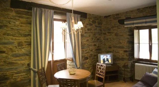 Apartamentos Turisticos A Estacion, Book Apartment  