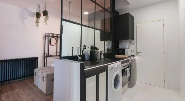 Amazing One Bed Apartment, Sleeps 4 in Madrid, Забронировать Апартаменты/квартира Мадрид Провинция Мадрид, рядом с Дом-музей Лопе де Вега