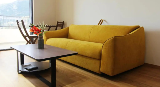 Minimalist stylish 1 BR apartment in Tre Group