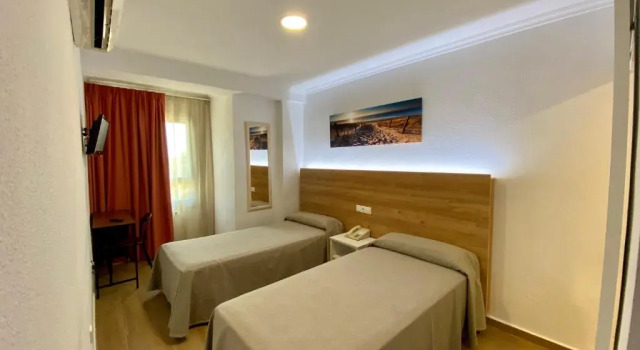 Двухместный номер Superior Hostal Pensimar