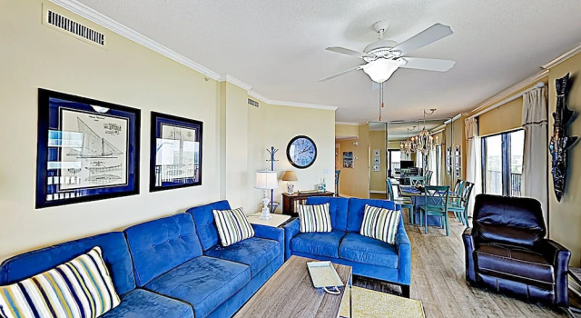 New Listing! Beachfront Corner-unit W/ Pools 3 Bedroom Condo, Prenota Appartamento Hotel a Alabama con piscina, Piscina